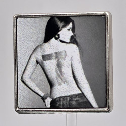 7 Album Pin